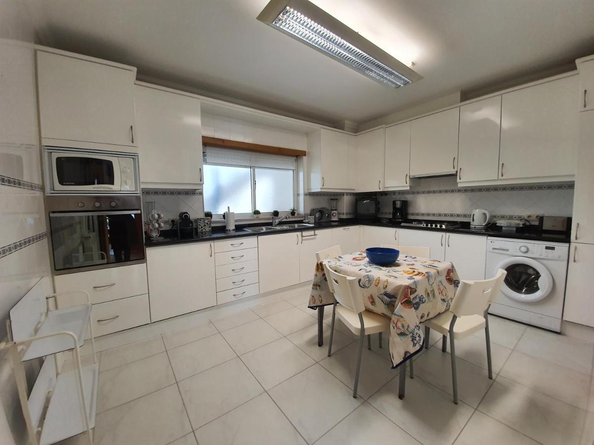 Nazare Apartamento Em Frente Ao Mar Exterior photo